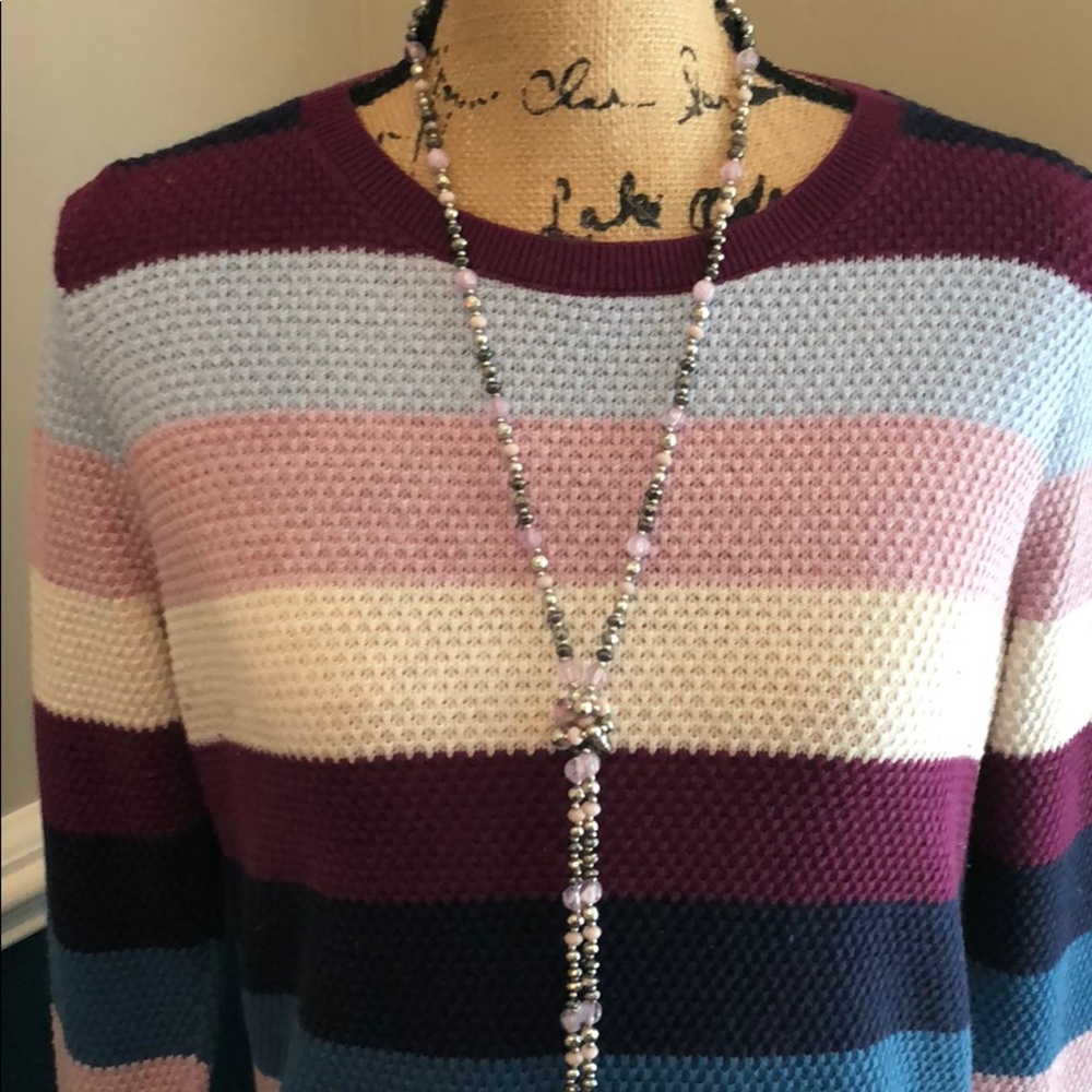 GAP Sweater - Picture 2 of 4